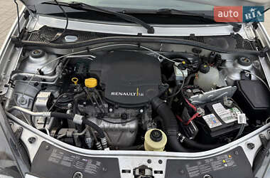 Внедорожник / Кроссовер Dacia Sandero StepWay 2011 в 
