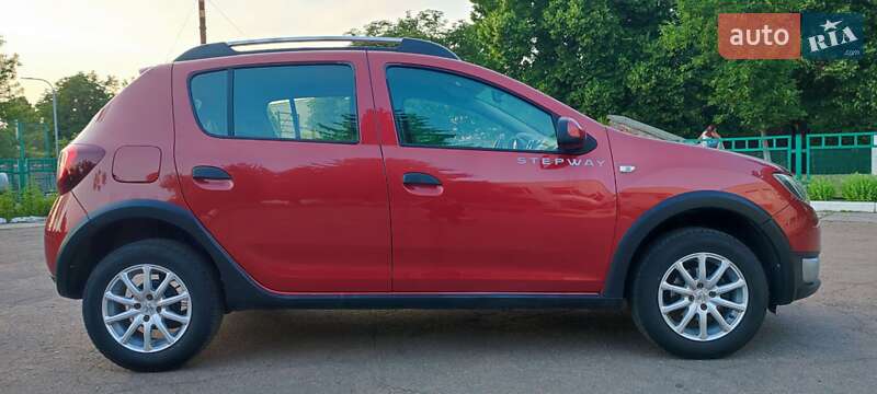 Внедорожник / Кроссовер Dacia Sandero StepWay 2013 в Черкассах