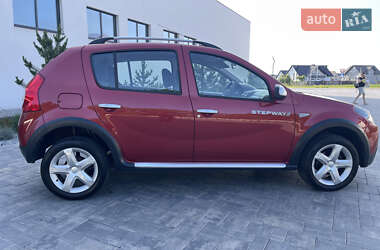 Внедорожник / Кроссовер Dacia Sandero StepWay 2011 в 