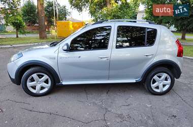 Позашляховик / Кросовер Dacia Sandero StepWay 2012 в Кролевці