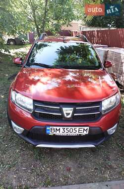 Позашляховик / Кросовер Dacia Sandero StepWay 2014 в Ромнах