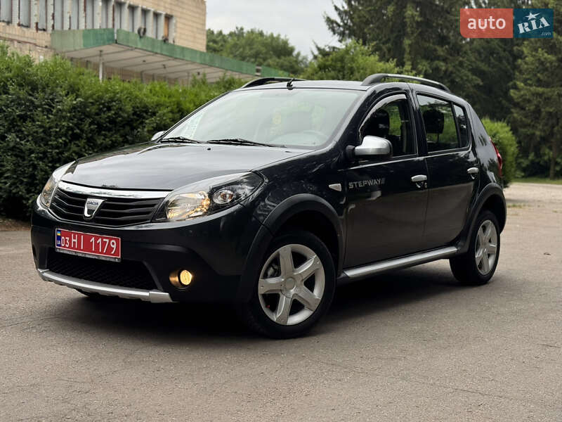 Внедорожник / Кроссовер Dacia Sandero StepWay 2011 в Умани