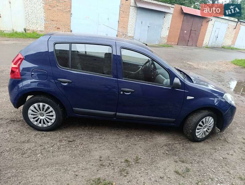 Внедорожник / Кроссовер Dacia Sandero StepWay 2009 в Конотопе