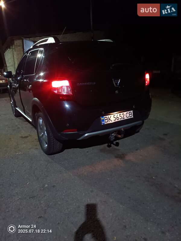 Внедорожник / Кроссовер Dacia Sandero StepWay 2013 в Мене