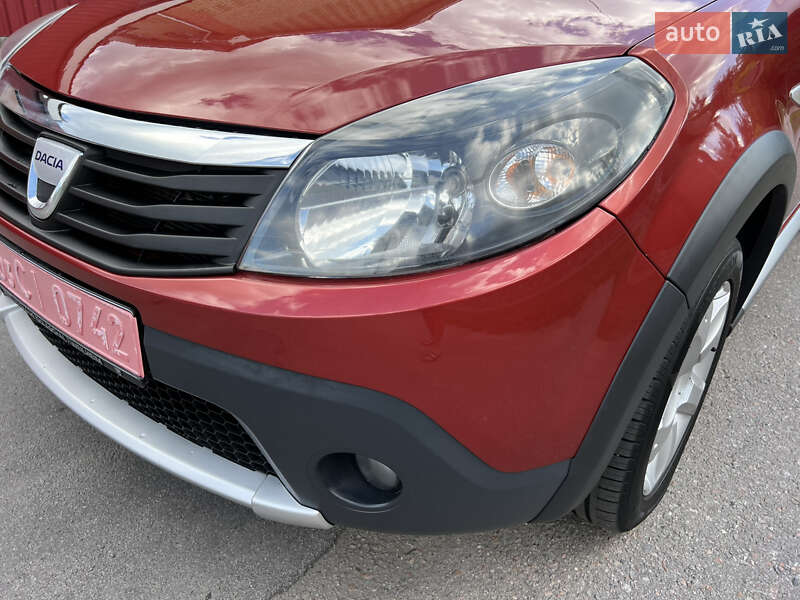 Внедорожник / Кроссовер Dacia Sandero StepWay 2010 в Кременчуге