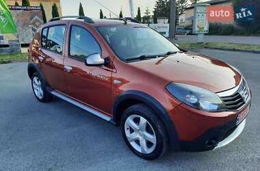 Внедорожник / Кроссовер Dacia Sandero StepWay 2010 в 