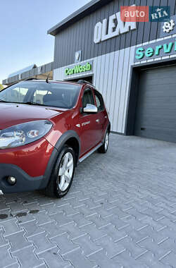 Внедорожник / Кроссовер Dacia Sandero StepWay 2009 в 