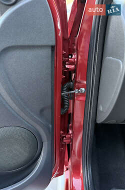 Внедорожник / Кроссовер Dacia Sandero StepWay 2009 в 