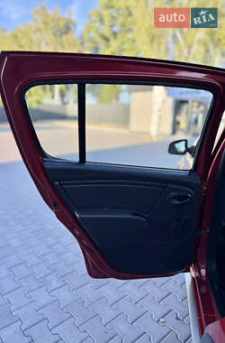 Внедорожник / Кроссовер Dacia Sandero StepWay 2009 в 