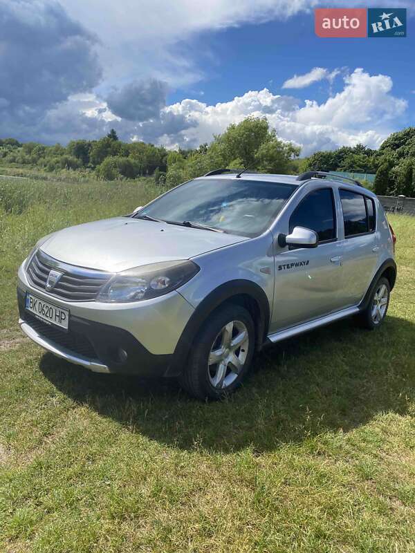 Dacia Sandero StepWay 2011