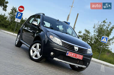 Внедорожник / Кроссовер Dacia Sandero StepWay 2011 в Владимире