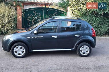 Позашляховик / Кросовер Dacia Sandero StepWay 2012 в Чернігові