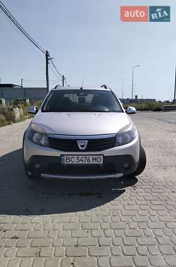 Внедорожник / Кроссовер Dacia Sandero StepWay 2010 в 