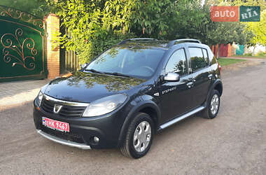 Внедорожник / Кроссовер Dacia Sandero StepWay 2012 в Чернигове