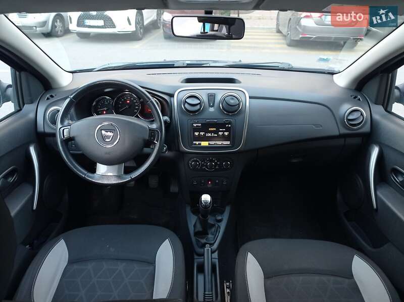 Внедорожник / Кроссовер Dacia Sandero StepWay 2013 в Киеве