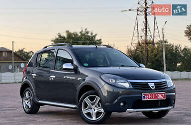 Внедорожник / Кроссовер Dacia Sandero StepWay 2011 в 
