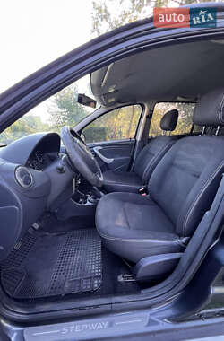 Внедорожник / Кроссовер Dacia Sandero StepWay 2009 в 