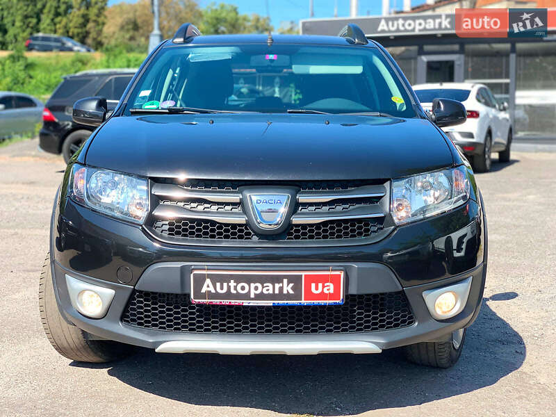 Внедорожник / Кроссовер Dacia Sandero StepWay 2015 в Виннице