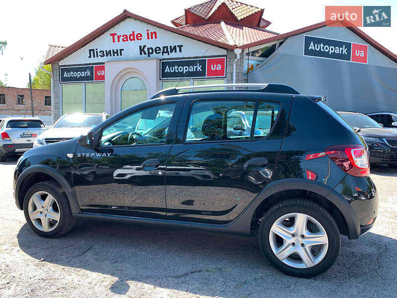 Внедорожник / Кроссовер Dacia Sandero StepWay 2015 в Виннице