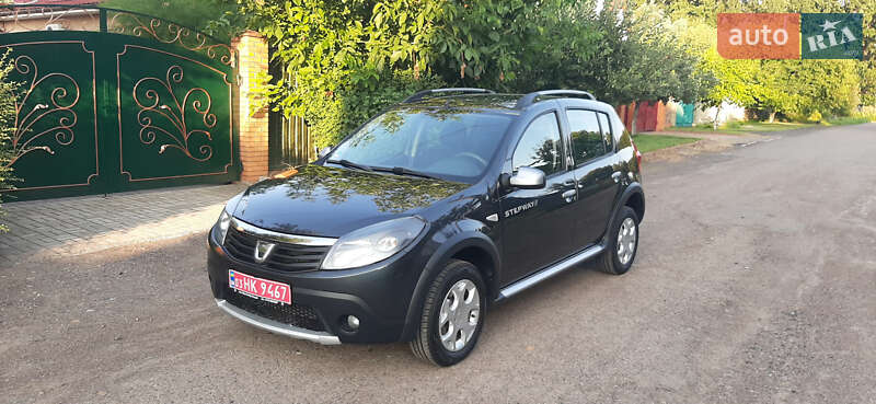 Внедорожник / Кроссовер Dacia Sandero StepWay 2012 в 
