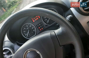 Внедорожник / Кроссовер Dacia Sandero StepWay 2012 в 