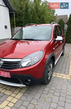 Внедорожник / Кроссовер Dacia Sandero StepWay 2012 в 