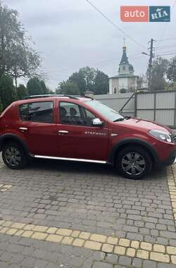 Внедорожник / Кроссовер Dacia Sandero StepWay 2012 в 