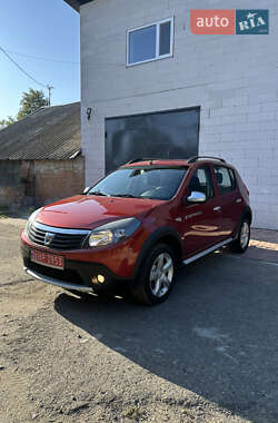 Внедорожник / Кроссовер Dacia Sandero StepWay 2012 в 