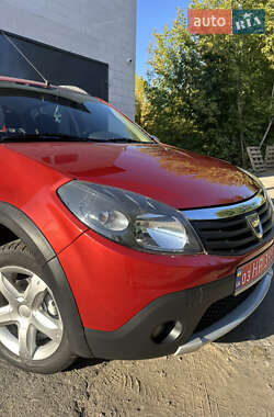 Внедорожник / Кроссовер Dacia Sandero StepWay 2012 в 