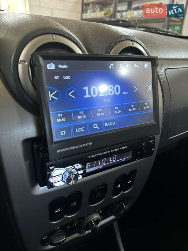 Внедорожник / Кроссовер Dacia Sandero StepWay 2012 в Хороле