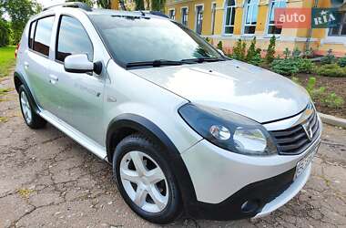 Позашляховик / Кросовер Dacia Sandero StepWay 2012 в Кролевці