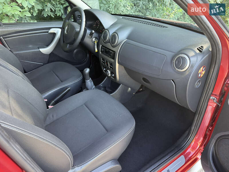 Внедорожник / Кроссовер Dacia Sandero StepWay 2011 в Ровно