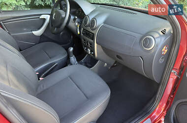 Внедорожник / Кроссовер Dacia Sandero StepWay 2011 в 