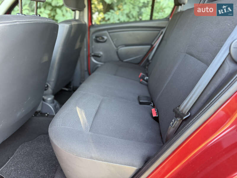 Внедорожник / Кроссовер Dacia Sandero StepWay 2011 в Ровно