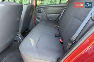 Внедорожник / Кроссовер Dacia Sandero StepWay 2011 в 