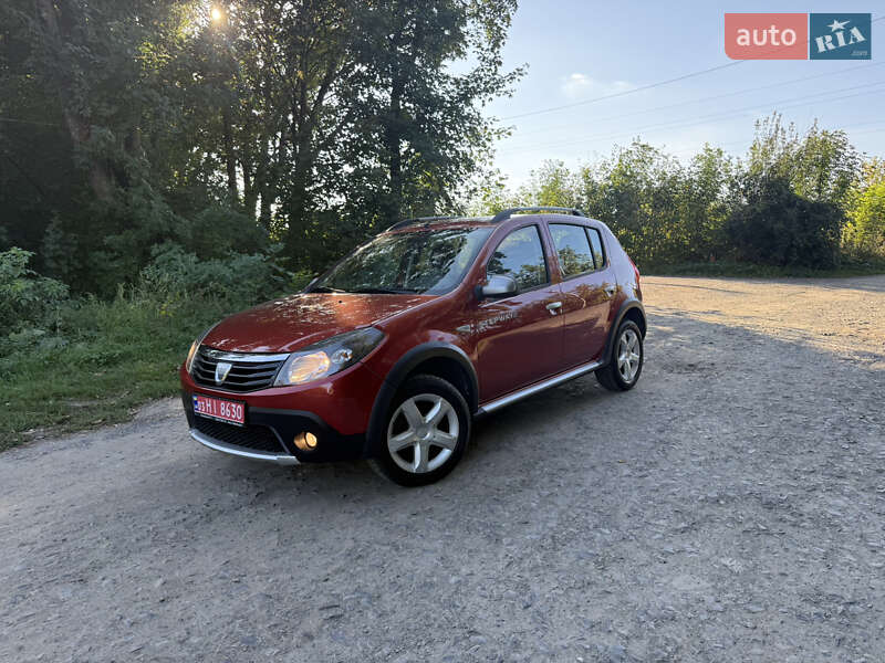 Внедорожник / Кроссовер Dacia Sandero StepWay 2011 в Ровно