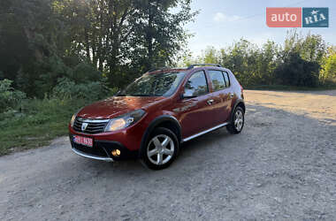 Внедорожник / Кроссовер Dacia Sandero StepWay 2011 в 