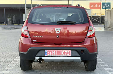 Внедорожник / Кроссовер Dacia Sandero StepWay 2011 в 