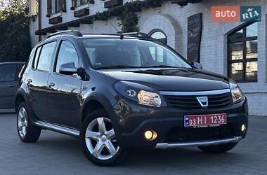 Внедорожник / Кроссовер Dacia Sandero StepWay 2010 в 
