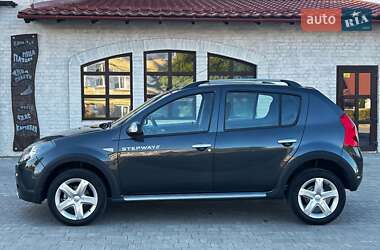Внедорожник / Кроссовер Dacia Sandero StepWay 2010 в 