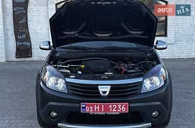 Внедорожник / Кроссовер Dacia Sandero StepWay 2010 в 