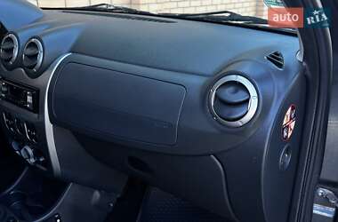 Внедорожник / Кроссовер Dacia Sandero StepWay 2010 в 