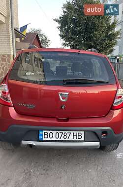 Внедорожник / Кроссовер Dacia Sandero StepWay 2010 в 
