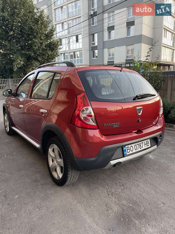 Внедорожник / Кроссовер Dacia Sandero StepWay 2010 в Тернополе