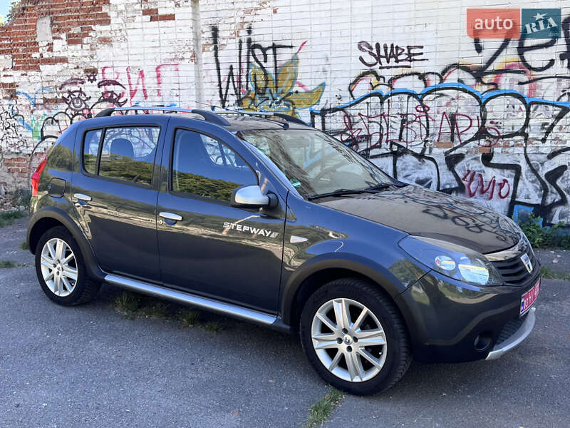 Внедорожник / Кроссовер Dacia Sandero StepWay 2010 в Полтаве