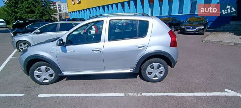 Внедорожник / Кроссовер Dacia Sandero StepWay 2011 в Ровно фото 11 Внедорожник / Кроссовер Dacia Sandero StepWay 2011 в Ровно