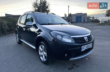 Внедорожник / Кроссовер Dacia Sandero StepWay 2011 в 