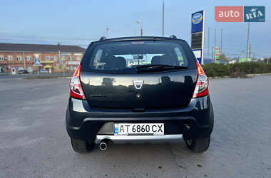 Внедорожник / Кроссовер Dacia Sandero StepWay 2011 в 