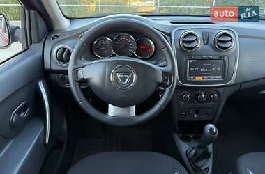 Внедорожник / Кроссовер Dacia Sandero StepWay 2014 в 