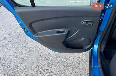 Внедорожник / Кроссовер Dacia Sandero StepWay 2013 в 